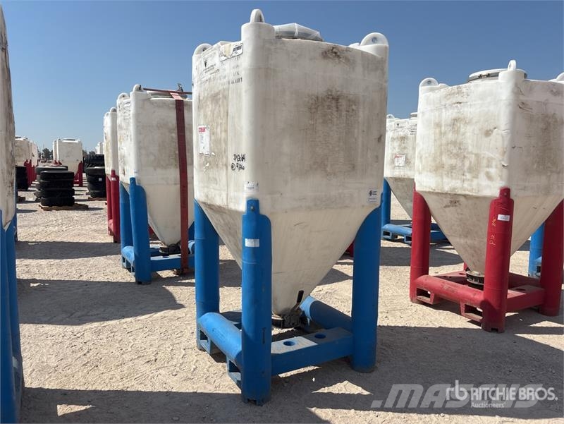 Snyder Flowmaster Plastic Hopper ماكينات زراعية - غير ذلك