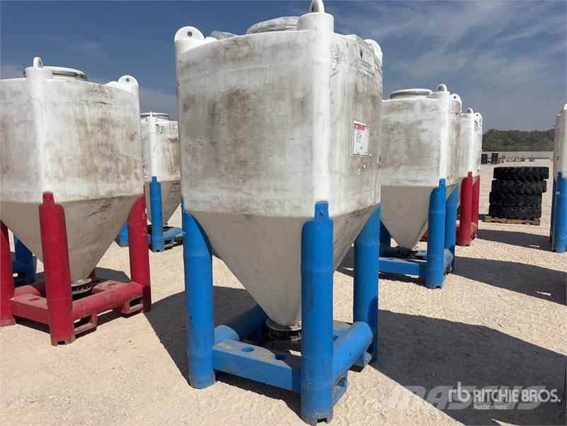 Snyder Flowmaster Plastic Hopper ماكينات زراعية - غير ذلك