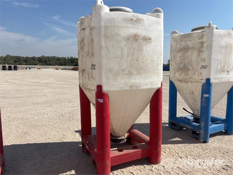 Snyder Flowmaster Plastic Hopper ماكينات زراعية - غير ذلك