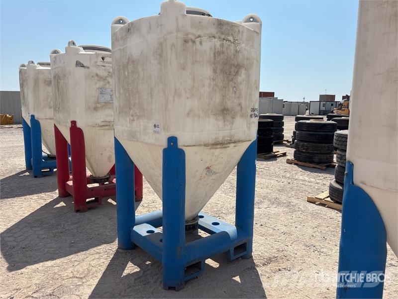 Snyder Flowmaster Plastic Hopper ماكينات زراعية - غير ذلك