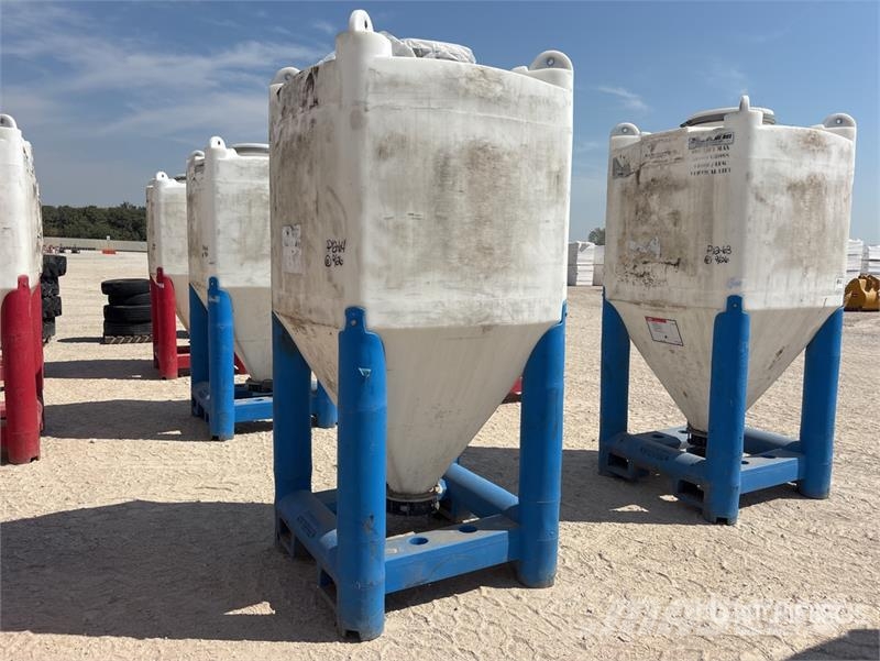 Snyder Flowmaster Plastic Hopper ماكينات زراعية - غير ذلك