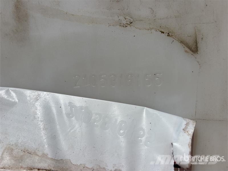 Snyder Flowmaster Plastic Hopper ماكينات زراعية - غير ذلك