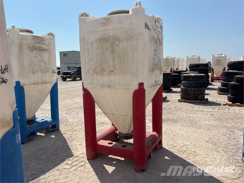 Snyder Flowmaster Plastic Hopper ماكينات زراعية - غير ذلك