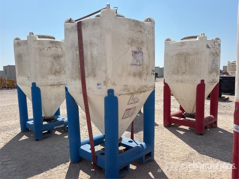Snyder Flowmaster Plastic Hopper ماكينات زراعية - غير ذلك