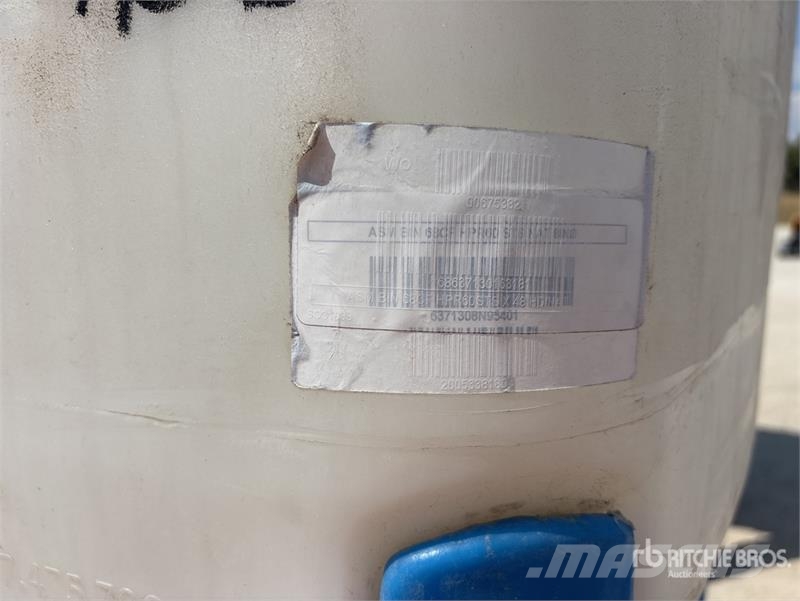 Snyder Flowmaster Plastic Hopper ماكينات زراعية - غير ذلك