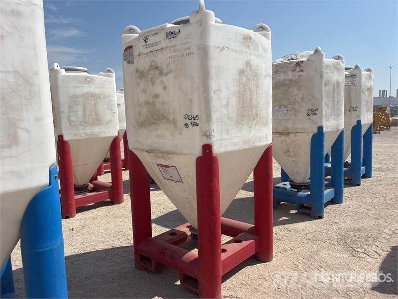 Snyder Flowmaster Plastic Hopper ماكينات زراعية - غير ذلك