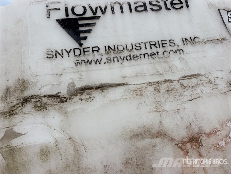 Snyder Flowmaster Plastic Hopper Otra maquinaria agrícola