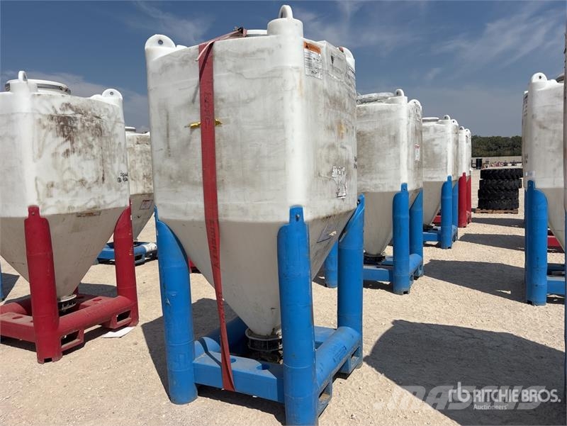 Snyder Flowmaster Plastic Hopper ماكينات زراعية - غير ذلك