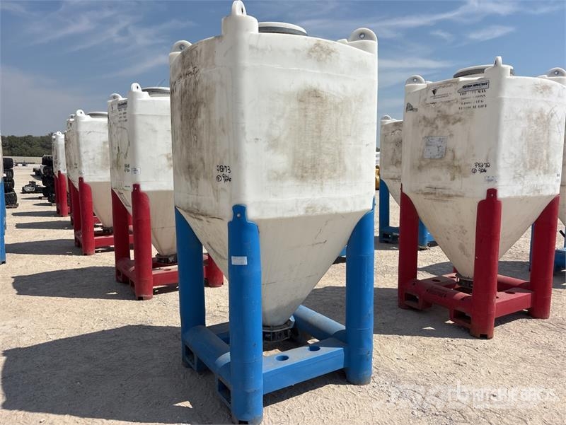 Snyder Flowmaster Plastic Hopper ماكينات زراعية - غير ذلك