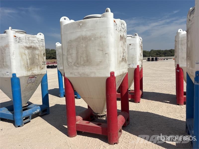 Snyder Flowmaster Plastic Hopper ماكينات زراعية - غير ذلك