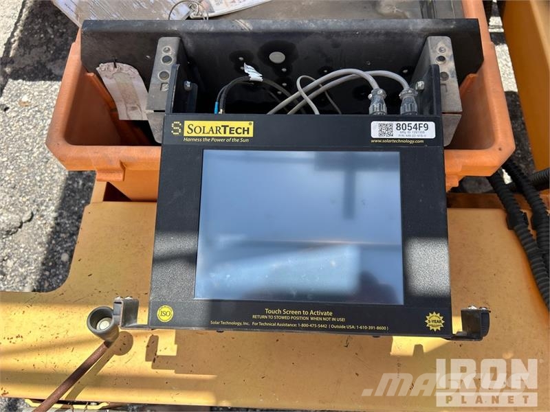 SOLAR TECH Silent Messenger Kiti kelių tiesimo įrengimai