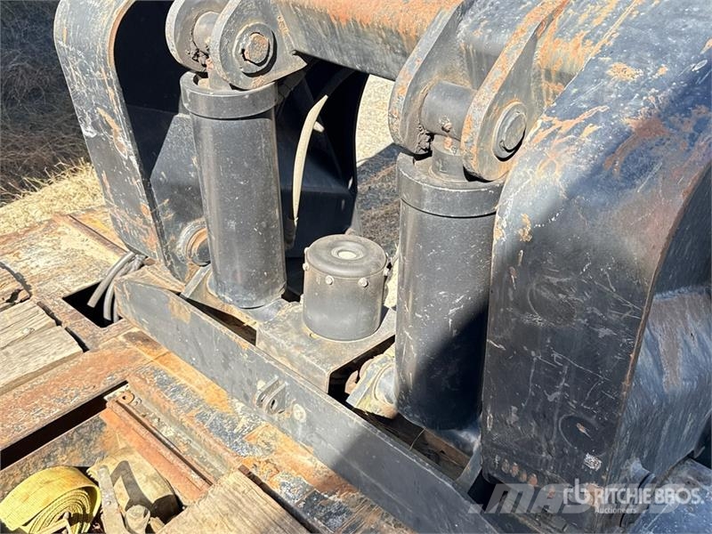  SouthAg Manufacturing DG35 T/A Removable Gooseneck 低架裝載車