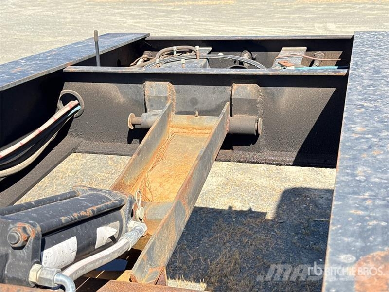  SouthAg Manufacturing DG35 T/A Removable Gooseneck 低架裝載車