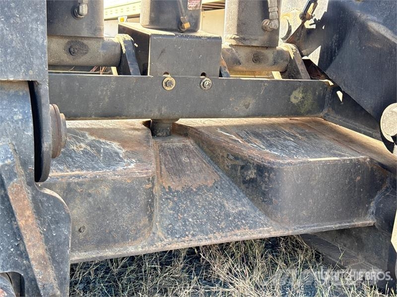  SouthAg Manufacturing DG35 T/A Removable Gooseneck 低架裝載車