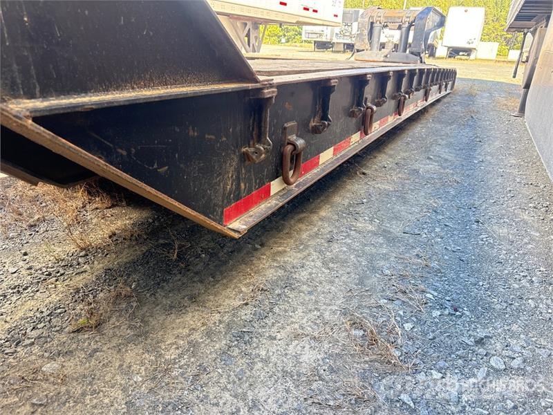  SouthAg Manufacturing DG35 T/A Removable Gooseneck 低架裝載車