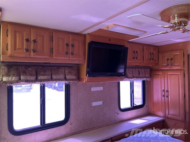 Spartan Motors Mountain Master Motor Home Lakóautó és lakókocsi