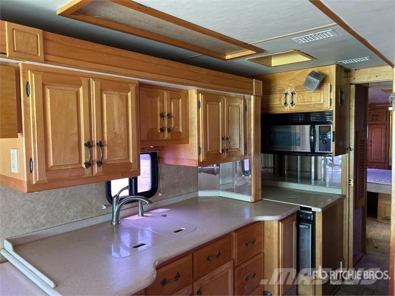 Spartan Motors Mountain Master Motor Home Lakóautó és lakókocsi