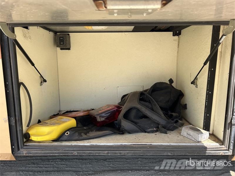 Spartan Motors Mountain Master Motor Home Lakóautó és lakókocsi