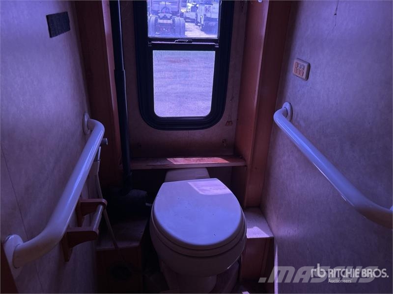 Spartan Motors Mountain Master Motor Home Lakóautó és lakókocsi