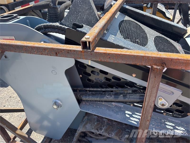 SSL1200-GRAY Mini Compact Track Loader (Unused) Šmykom riadené nakladače