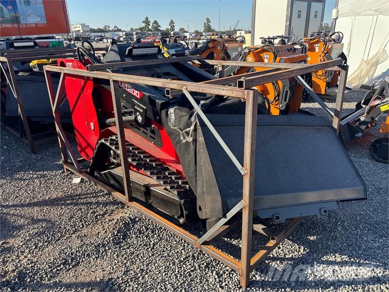 SSL1200 Mini Red Yanmar Diesel Compact Track Loade 스키드로더