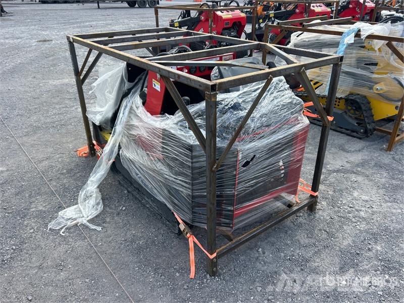  SSL580 Mini Compact Track Loader (Unused) لوادر انزلاقية التوجيه