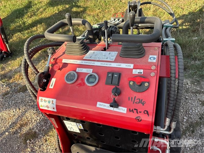 SSL60-RED Mini Compact Track Loader (Unused) Kompaktlader