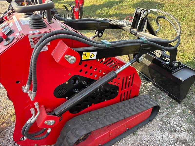 SSL60-RED Mini Compact Track Loader (Unused) Kompaktlader
