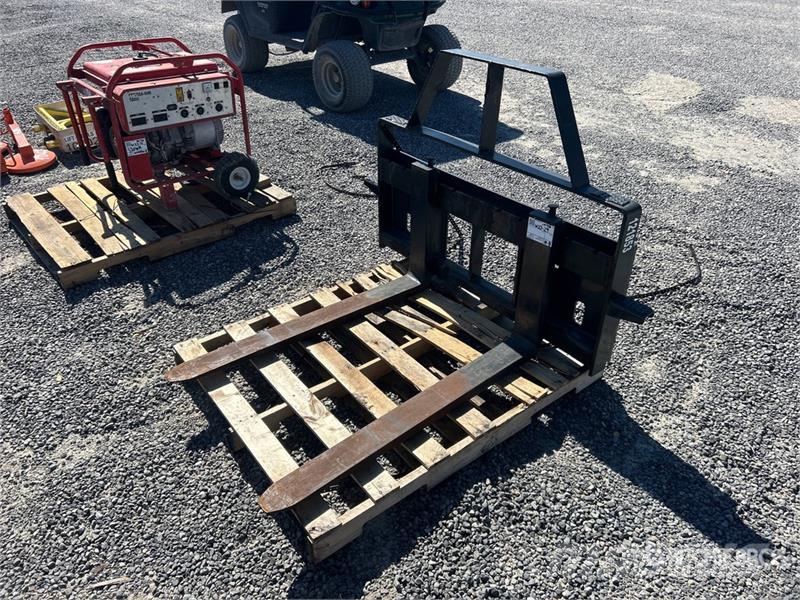 Star 110EC-ITA 42 in Skid Steer Forks Garfos