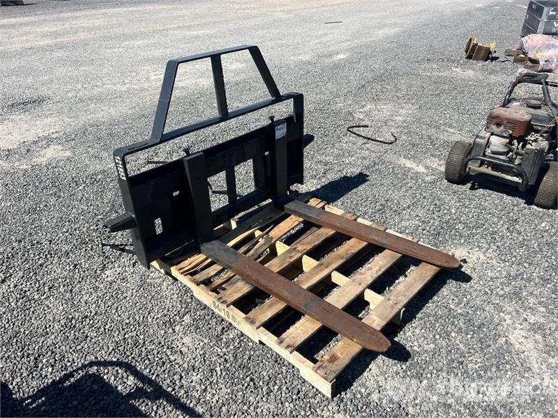 Star 110EC-ITA 42 in Skid Steer Forks Garfos