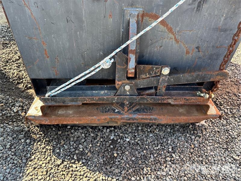 Star Industries 1815 1.5 cyd Self-Dumping Hopper Загрузочные бункеры