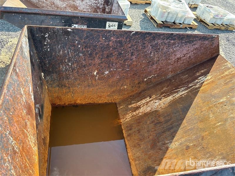 Star Industries 1815 1.5 cyd Self-Dumping Hopper Загрузочные бункеры