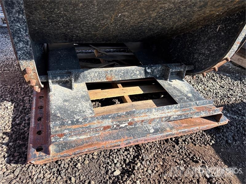 Star Industries 1815 1.5 cyd Self-Dumping Hopper Загрузочные бункеры