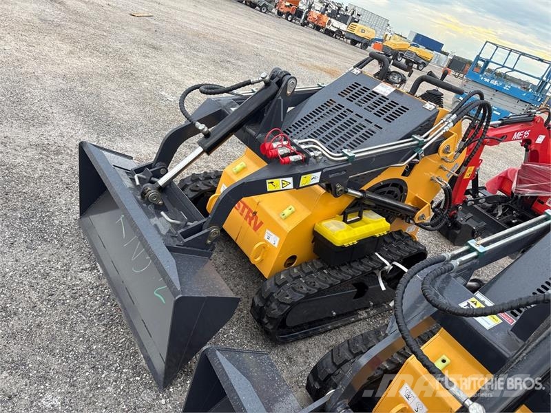  STARVOX SV-480 Mini Compact Track Loader (Unused) Skid steer loaders