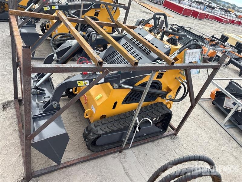  STARVOX SV-480 Mini Compact Track Loader (Unused) Skid steer loaders