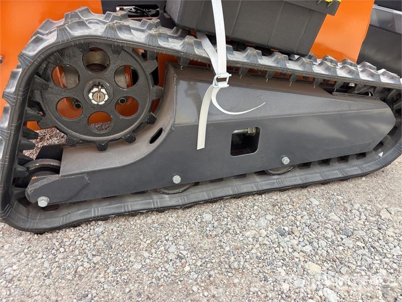 STARVOX SV-480 Mini Compact Track Loader (Unused) Skid steer loaders