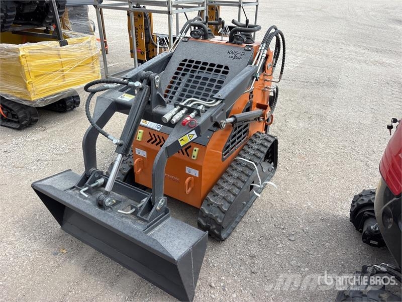 STARVOX SV-480 Mini Compact Track Loader (Unused) Skid steer loaders