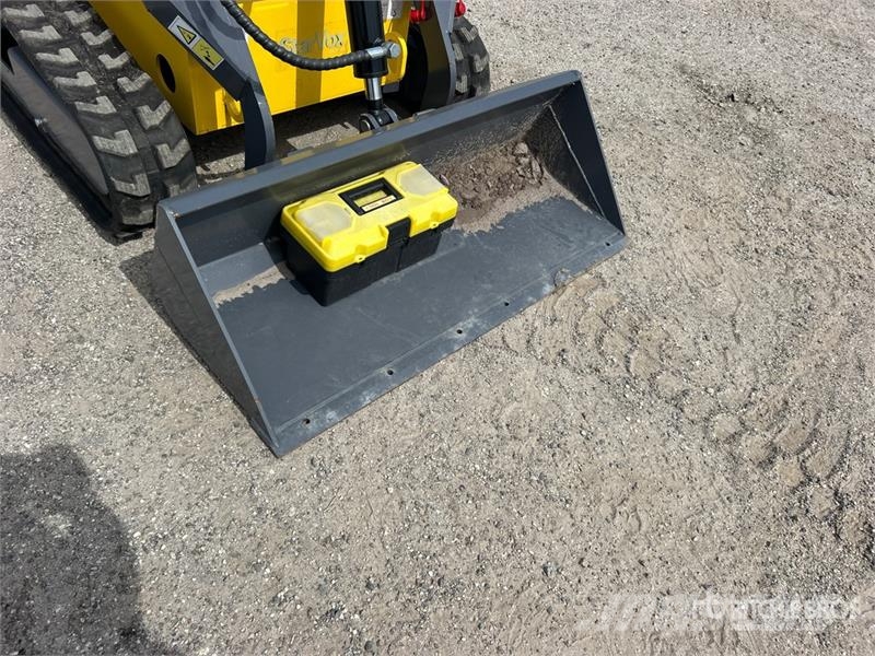 STARVOX SV-480 Mini Compact Track Loader Kompaktrakodók