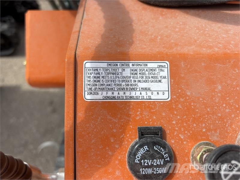 STARVOX SV-480 Mini Compact Track Loader (Unused) Skid steer loaders