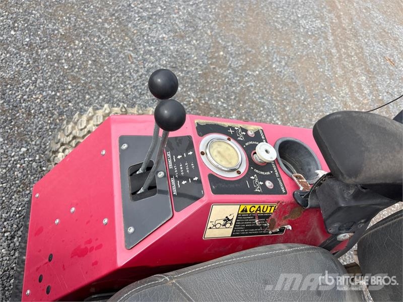 Steiner 450 Mower Tractor コンパクトトラクター