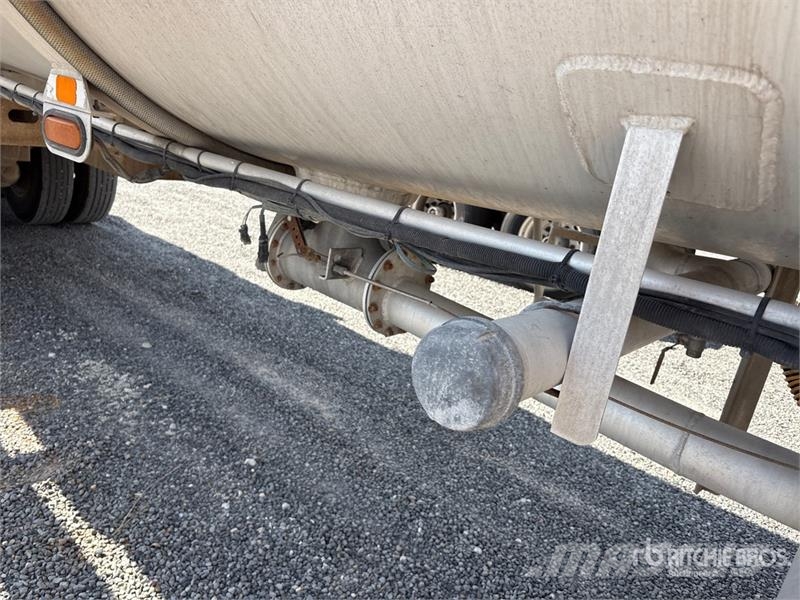 Stephens MC407 8400 gal T/A Tanker Trailer Autocisternas