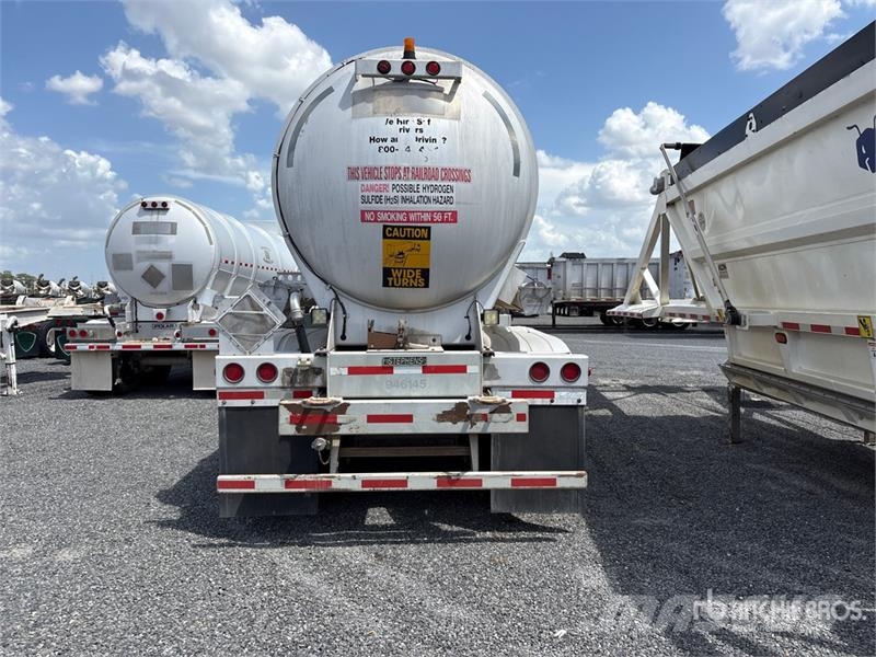 Stephens MC407 8400 gal T/A Tanker Trailer Cisterna