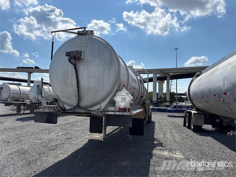 Stephens MC407 8400 gal T/A Tanker Trailer Autocisternas