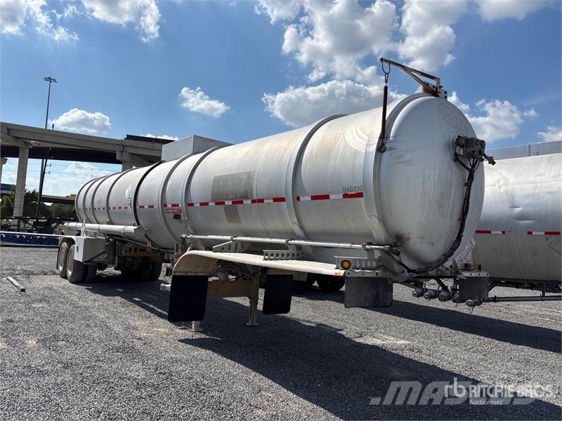 Stephens MC407 8400 gal T/A Tanker Trailer Autocisternas