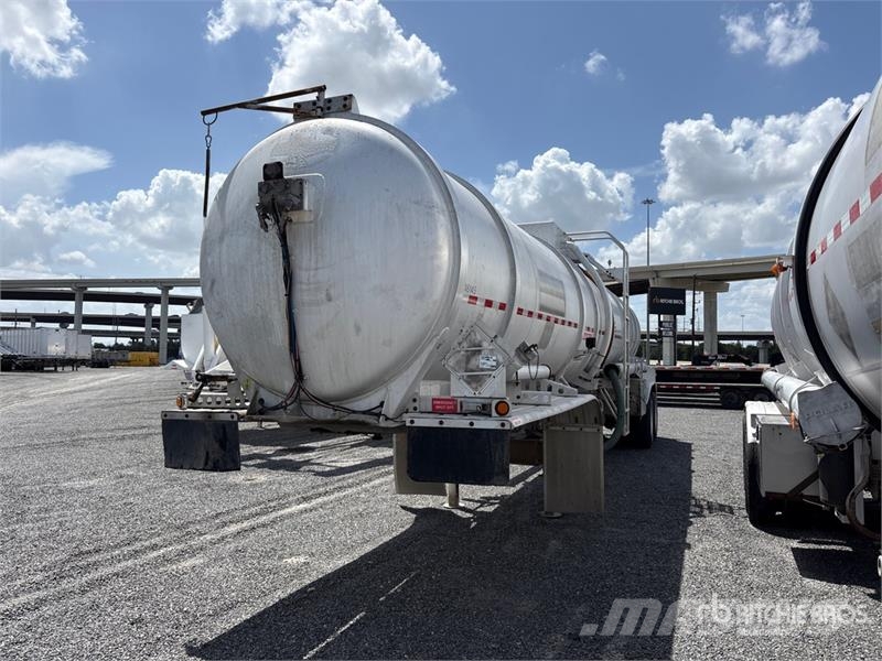 Stephens MC407 8400 gal T/A Tanker Trailer Cisterna