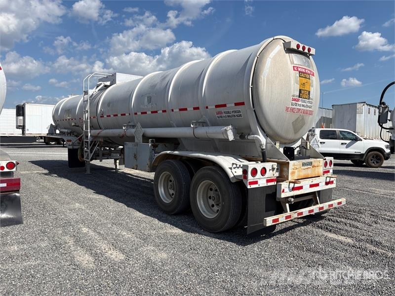 Stephens MC407 8400 gal T/A Tanker Trailer Autocisternas