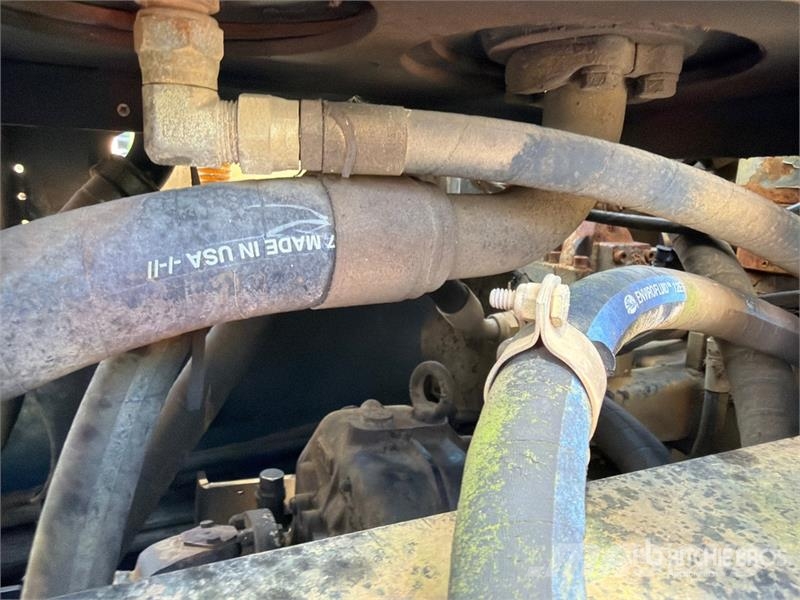 Sterling 2112 on Sterling LT9500 6x4 Sewer Cleaner Truck Slamsugere