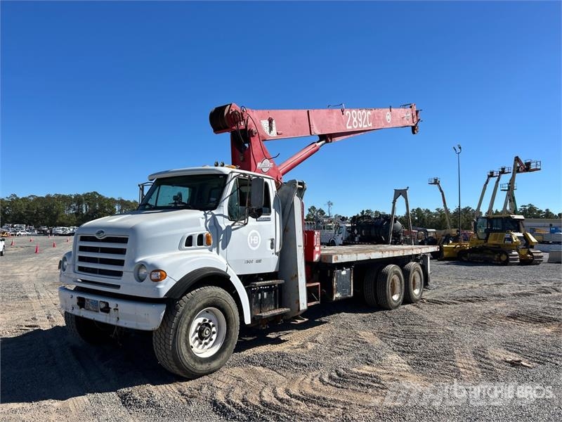 Sterling 2892C 56000 lb Straight Boom on Sterling LT7500 6x Kamioni sa kranom