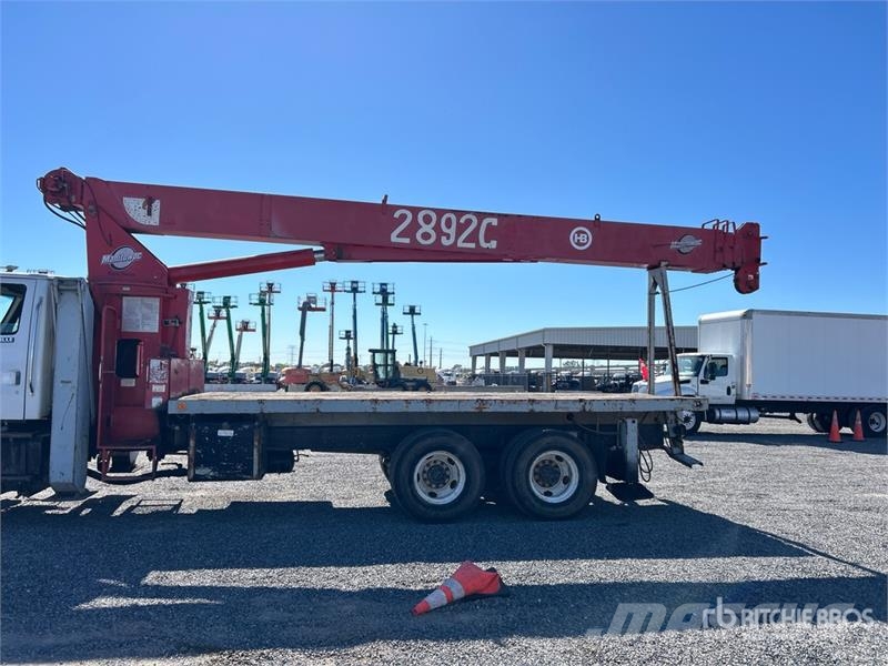 Sterling 3892C 56000 lb Straight Boom on Sterling LT7500 6x Smagās mašīnas ar celtni