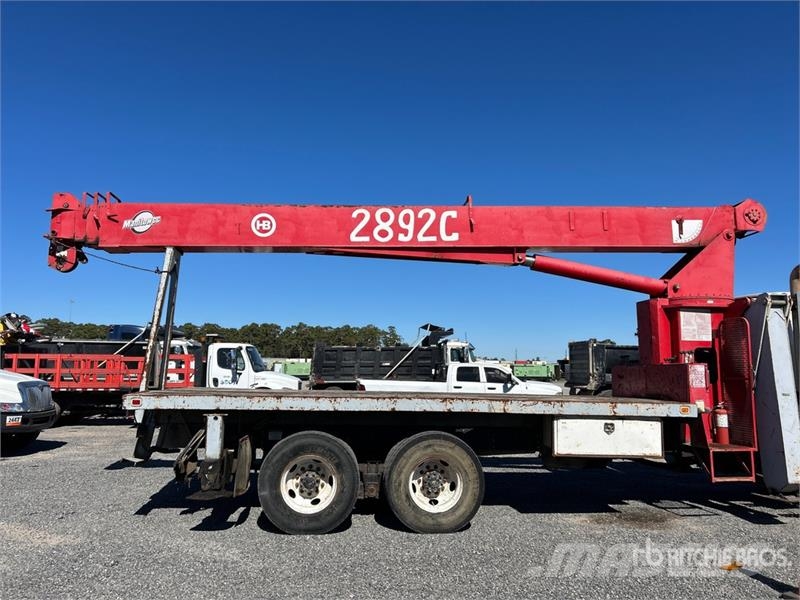 Sterling 3892C 56000 lb Straight Boom on Sterling LT7500 6x Smagās mašīnas ar celtni
